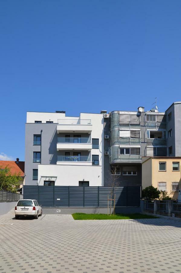 Aetherius Red Zagreb Exterior photo